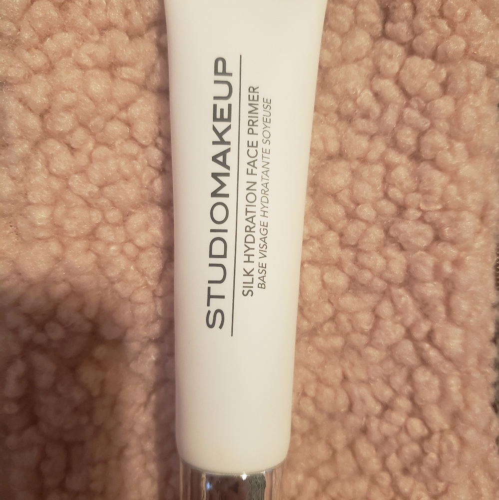 Studio MakeUp Silk Hydration Face Primer